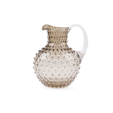 Anna von Lipa Hobnail Glaskaraffe in Cashmere Beige mit 2 Litern Fassungsvermögen