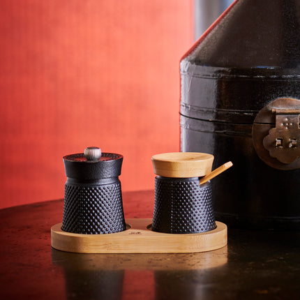 Peugeot Pfeffermühle und Salzgefäß Geschenkset Bali Gusseisen schwarz