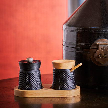 Peugeot Pfeffermühle und Salzgefäß Geschenkset Bali Gusseisen schwarz
