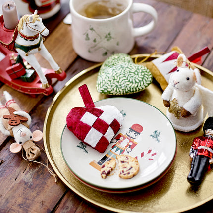 Bloomingville Weihnachtsteller mit Plätzchen auf festlich gedecktem Tisch