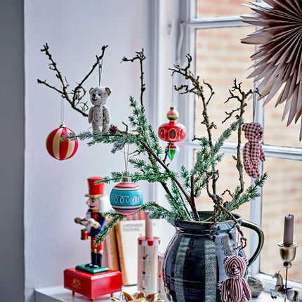 Nostalgischer Bloomingville Kerzenhalter mit Karussellmotiv für die Weihnachtsdekoration