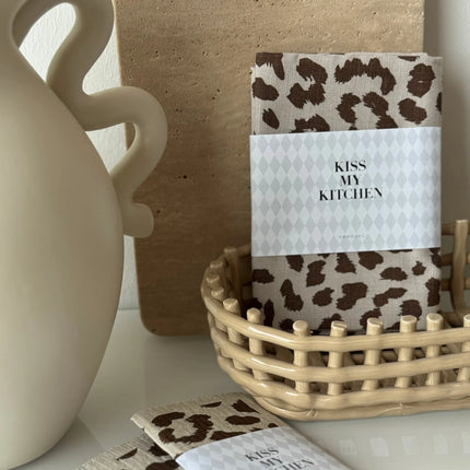 Kiss my Kitchen Geschirrtuch Leo sand braun