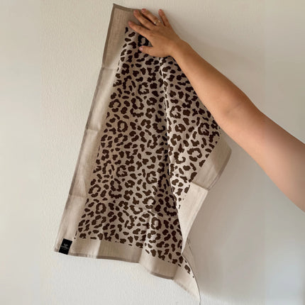 Kiss my Kitchen Geschirrtuch Leo sand braun