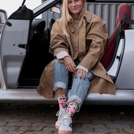 Ooley Socken Leo Allover NEON Rose M (39-43)