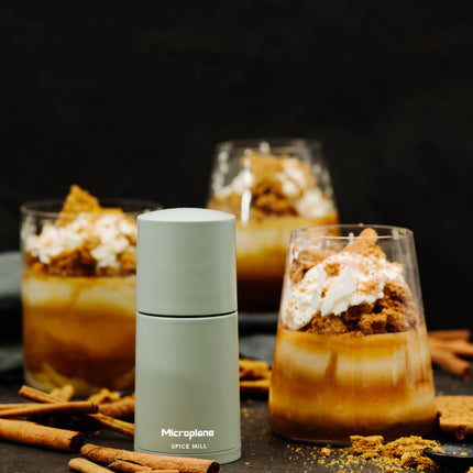 Microplane Gewürzmühle Salbei grün