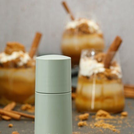 Microplane Gewürzmühle Salbei grün