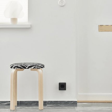 AVOLT Steckdose in Würfelform Square 2 schwarz