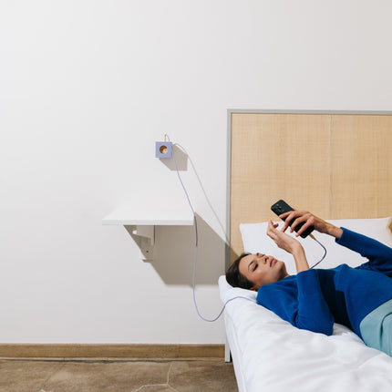 AVOLT Kabel USB-C zu USB-C Cable 1 Bauhaus-Archiv Lavender Glow